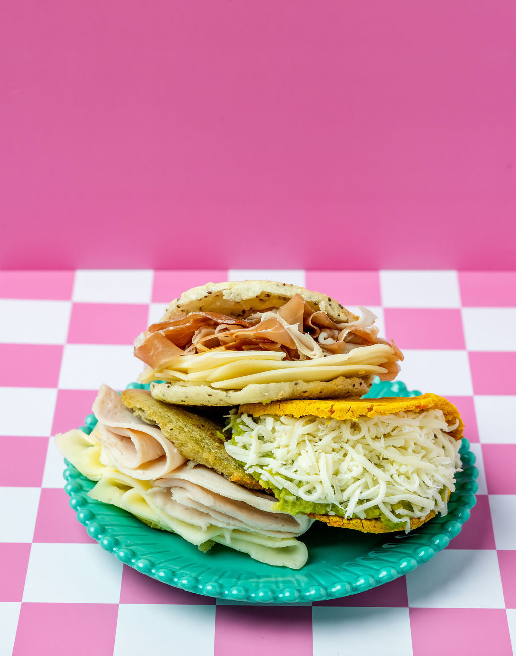 AREPA LOVER'S BUNDLE SAVE 10% (3 PLANTAIN/3 CASSAVA)
